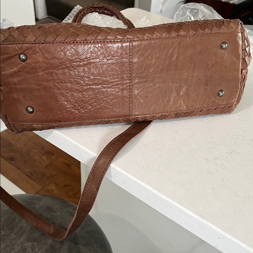 Elegant Brown Woven Leather Tote - Picture 6 of 12
